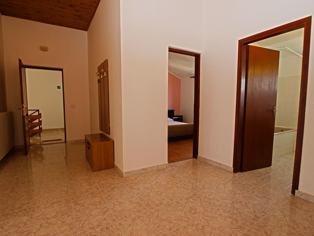 Apartments Milio 1105 Fazana Exterior photo